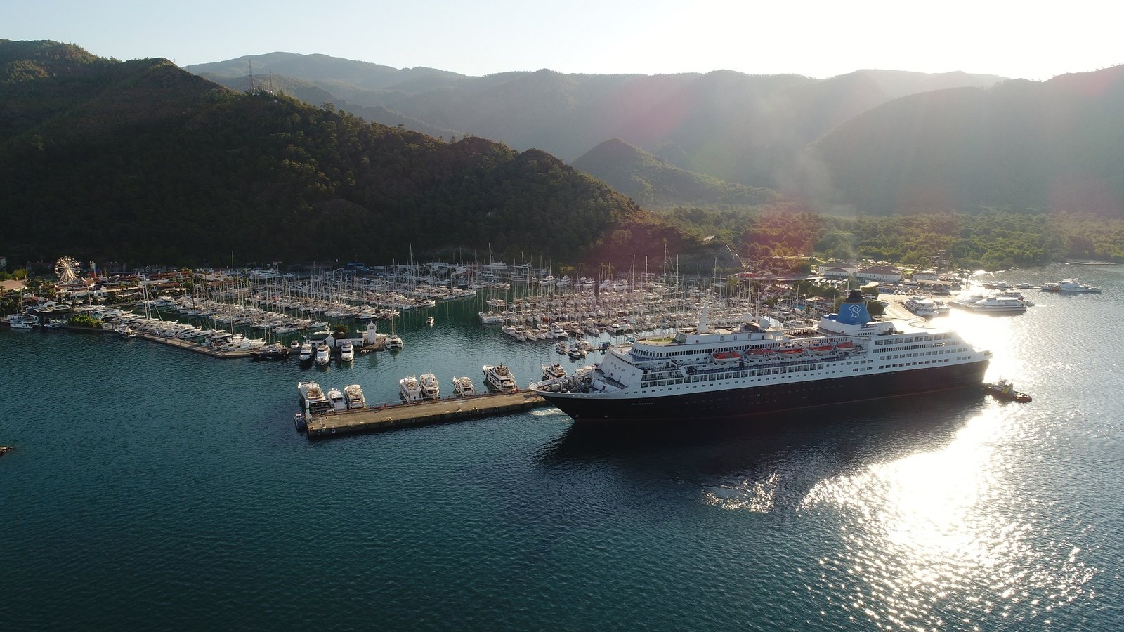 TÜRKİYE’DE İLK KEZ BİR CRUISE GEMİSİ ‘GÜVENLİ YOLCULUK’ BELGESİ ALDI!