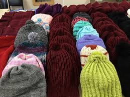 “EN YAKIN KOMŞUMUZ” GÖNÜLLÜLERİ, ASKER VE ÇOCUKLARI ISITMAYA DEVAM EDİYOR