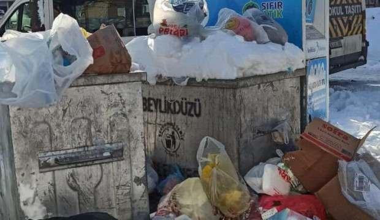 İstanbul’da CHP’li belediyelerde çöp dağları oluştu