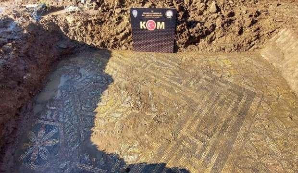 Kaçak hafriyatta bin 800 yıllık tarih çıktı