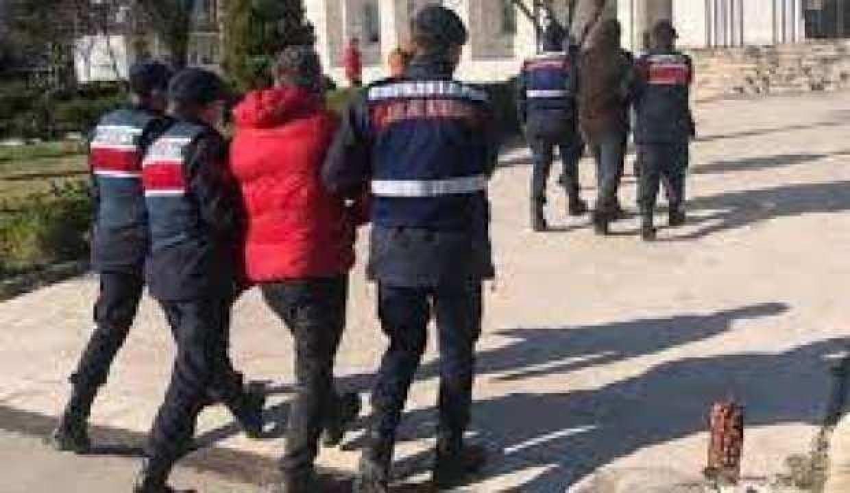Kuryelerden 16 kilo altın çalan şüpheliler mahpustan kaçamadı
