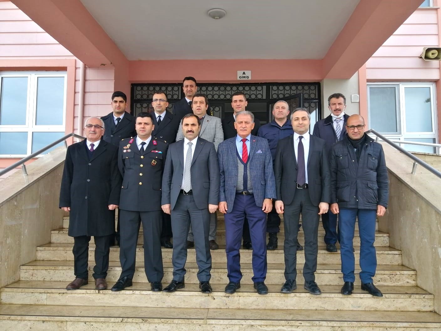 İLÇE MİLLİ EĞİTİM MÜDÜRÜ FERHAT DİLEK, SÜLEYMAN ŞAH İ.O. NUN EBRU SANATI SERGİSİNİ ZİYARET ETTİ