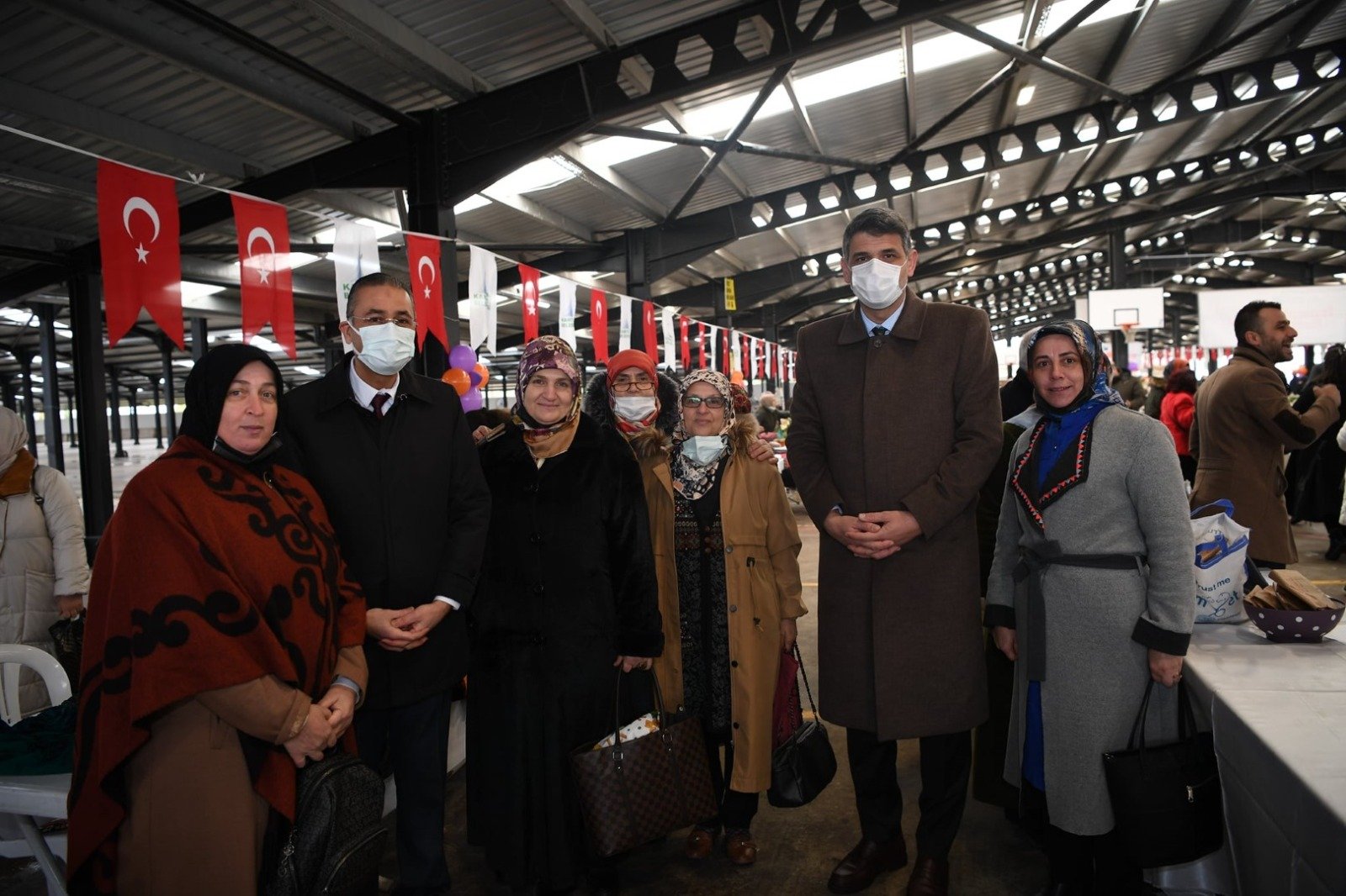 KARTEPE HANIMELİ PAZARI KURULDU