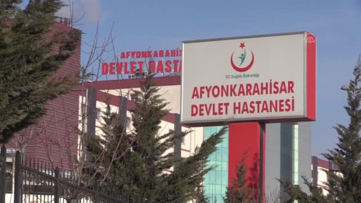 AFYONKARAHİSAR – Beyin cerrahı kardeşler aynı hastanede görev yapıyor