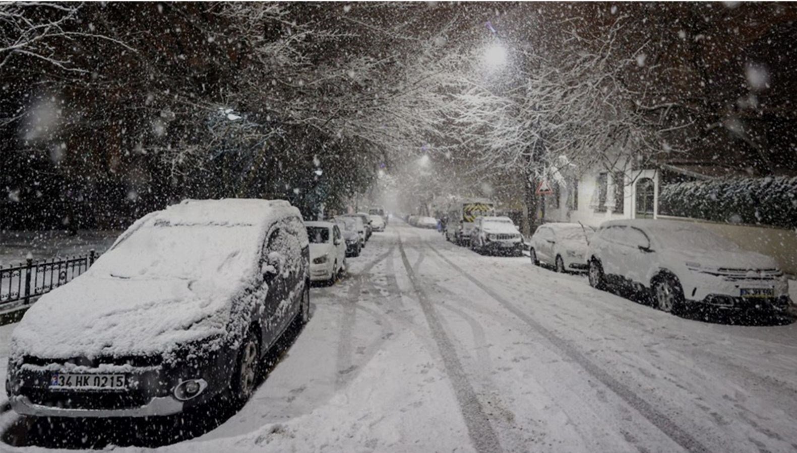 AKOM İstanbul’da 1987 uyarısı: 35 yılın en yoğun mart karı geliyor
