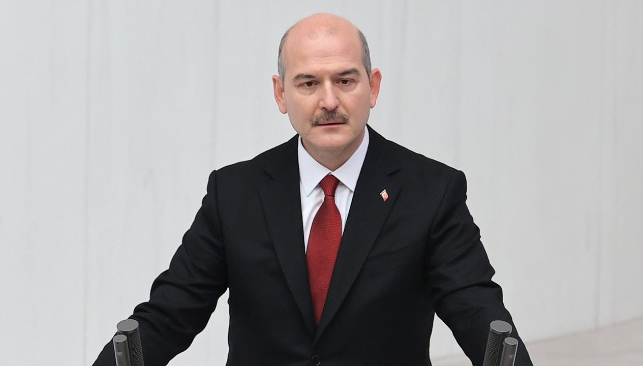 Bakan Soylu’dan, patlayıcıyla yakalanan polise ilişkin açıklama
