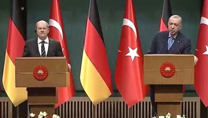 Cumhurbaşkanı Erdoğan ve Almanya Başbakanı Scholz’dan ateşkes mesajı
