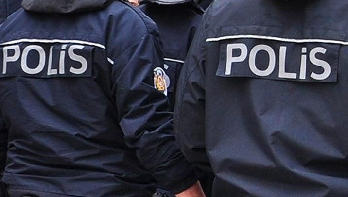 Dur ihtarına uymayan otomobile ateş açan polis, serbest bırakıldı