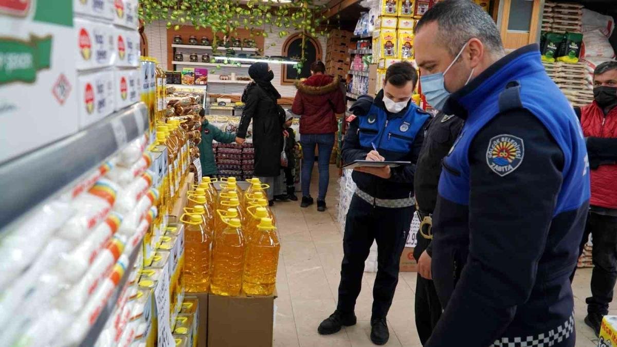 Gölcük’te fahiş fiyat ve stokçuluğa yönelik denetimler yapıldı