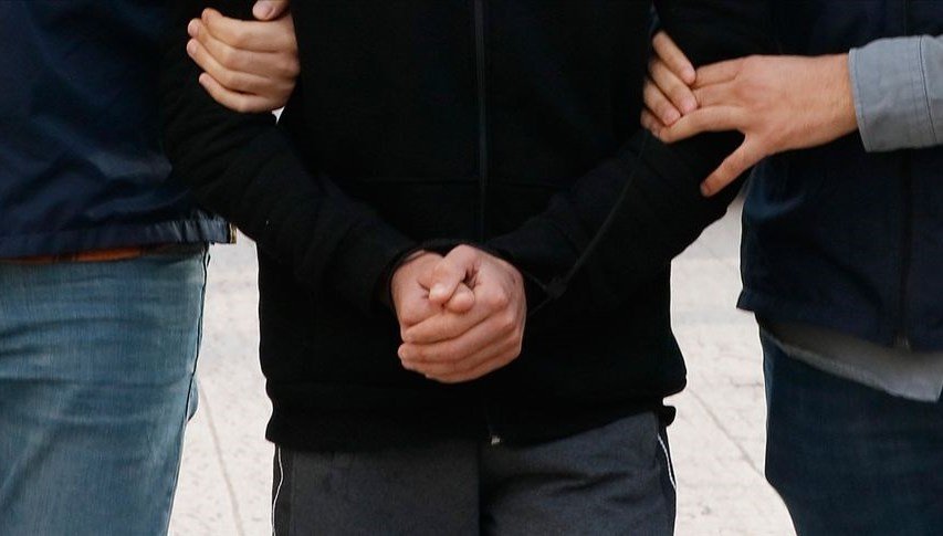 HDP Kartal ilçe binasına baskın: 2 gözaltı