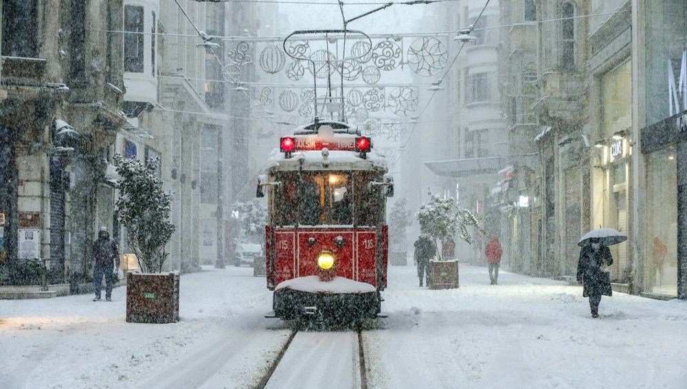 İstanbul Valisi uyardı: Zorunlu olmadıkça trafiğe çıkmayın