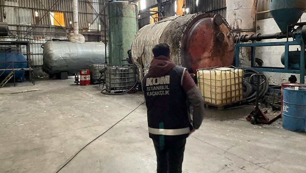 İstanbul’da 35 ton kaçak akaryakıt ele geçirildi