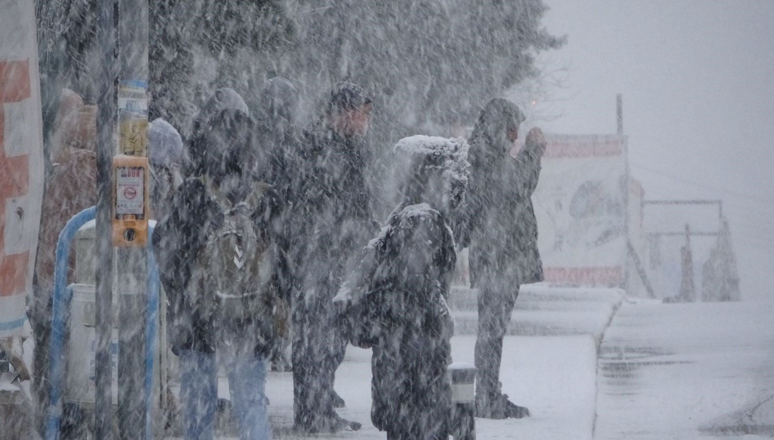Kar İstanbul’a geri döndü: Bugün hava nasıl olacak?