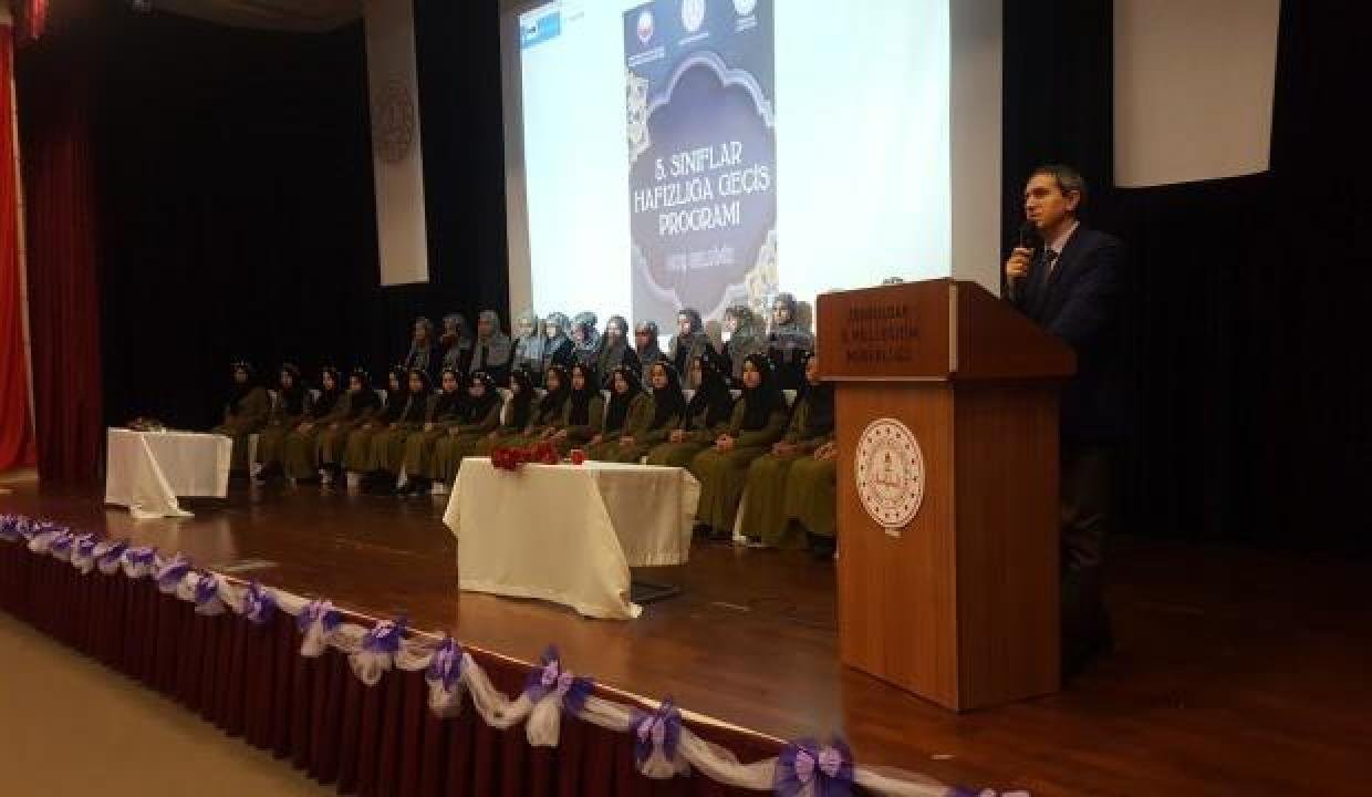 Kız Anadolu İmam Hatip Lisesi’nde Hafızlığa geçiş heyecanı