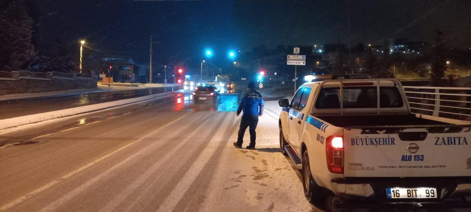 Kocaeli Büyükşehir Zabıtası 7/24 vatandaşın yanında