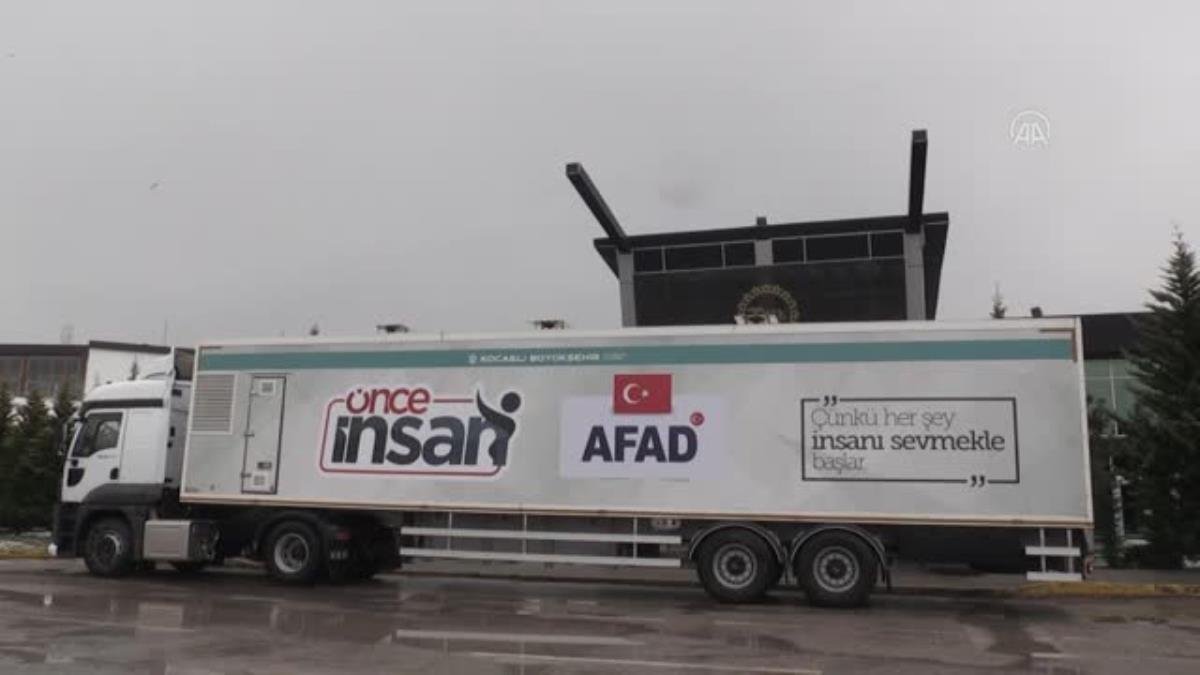 Kocaeli’den Ukrayna’ya mobil yemek tırı gönderildi