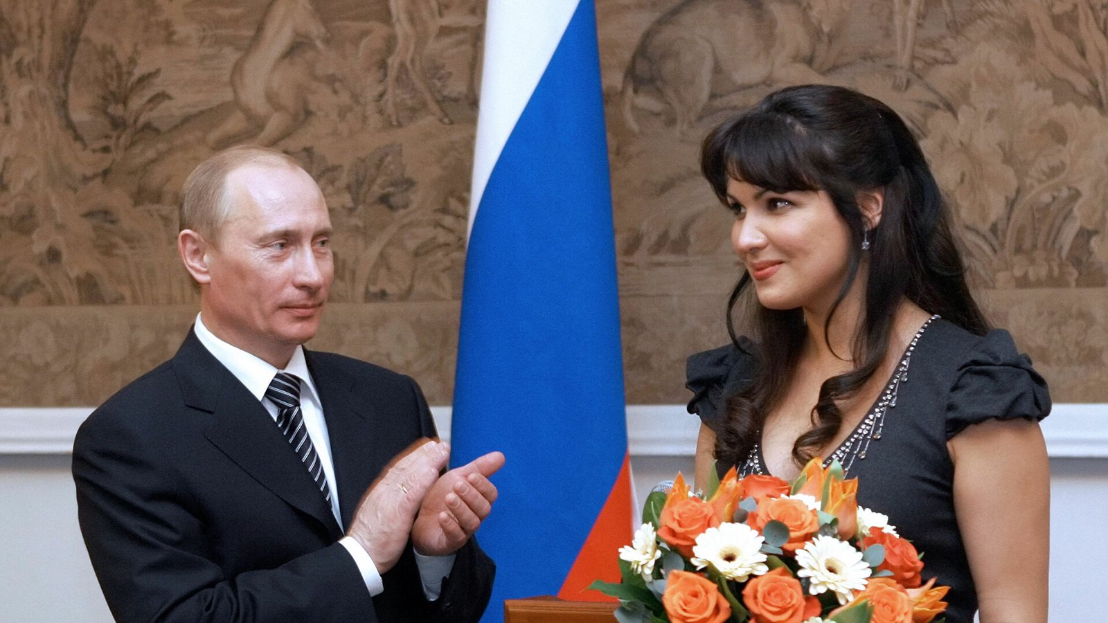 Met, Putin’i kınamadığı için ünlü Rus sopranonun işine son verdi