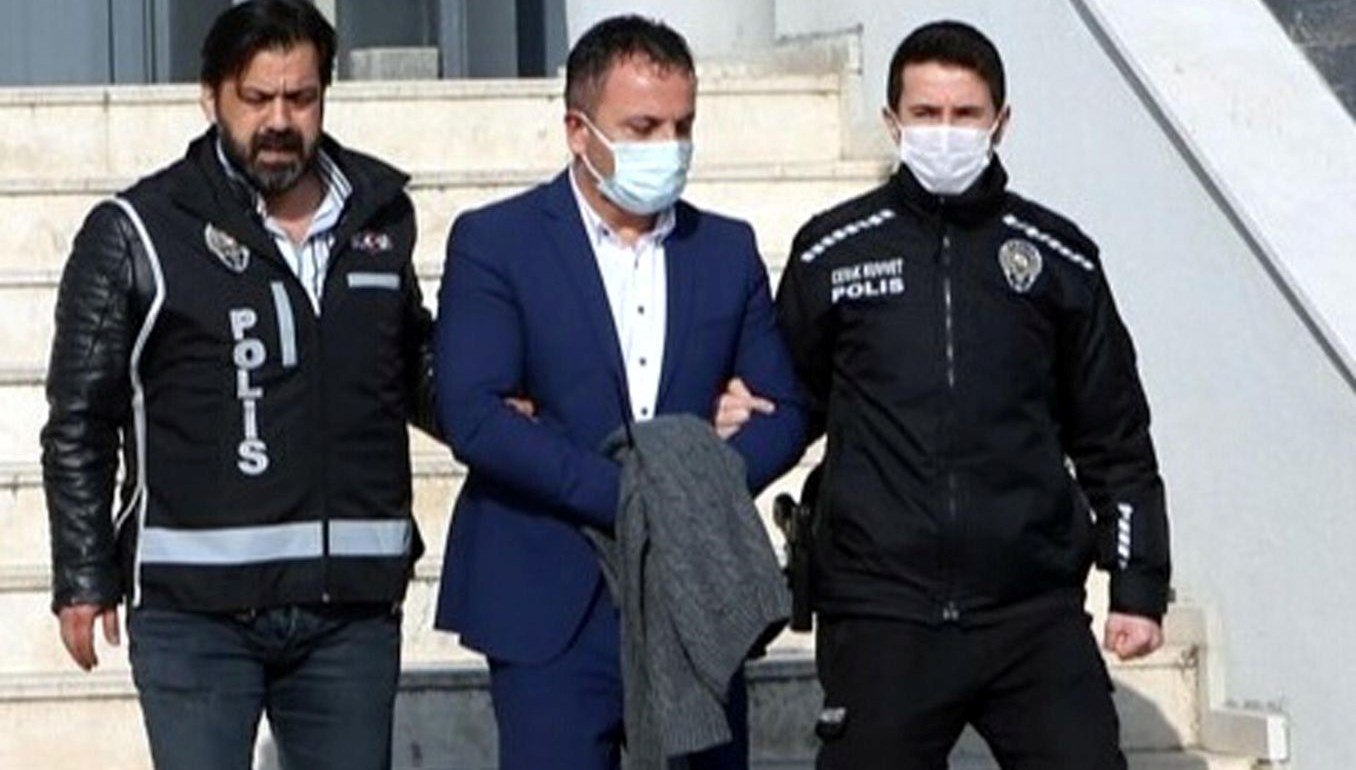 Müze müdürü tarihi eser kaçakçılığından tutuklandı