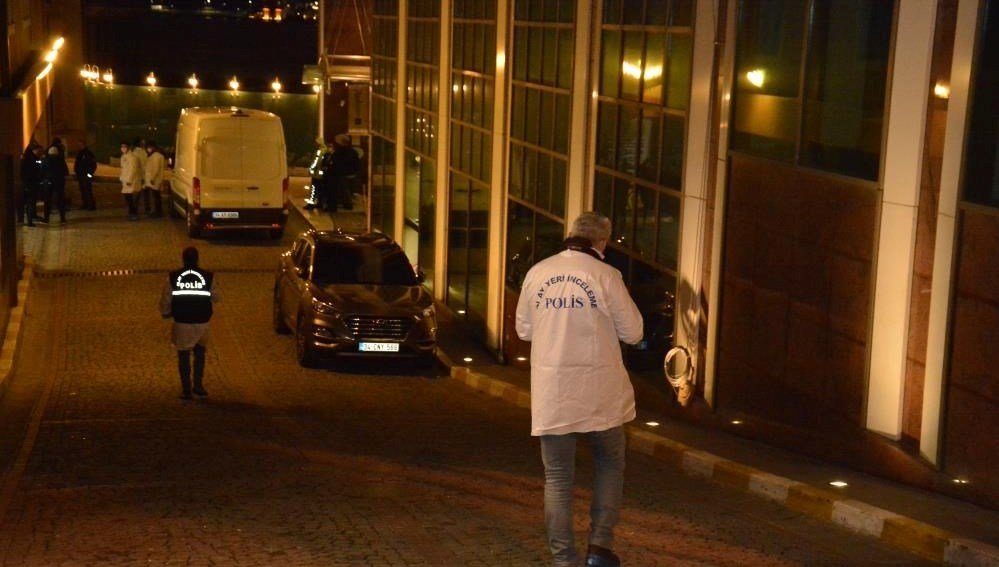 Ortaköy’de otelin 7. katından düşen kadın ağır yaralı