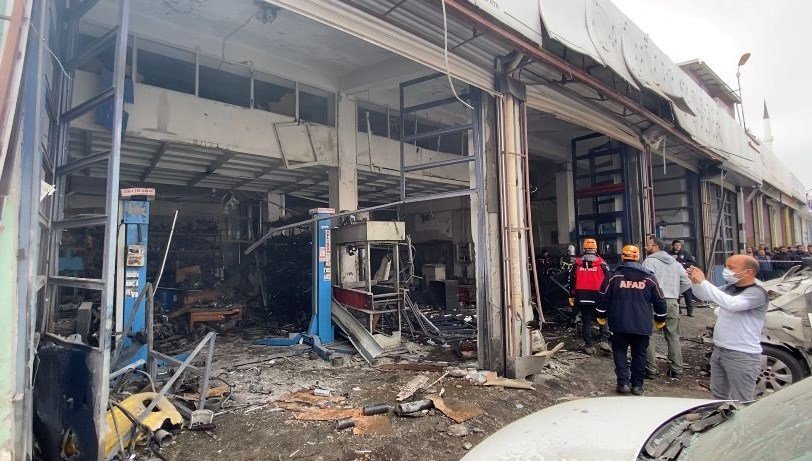 Sanayi sitesindeki patlamanın itfaiye raporu: Yüksek basınç kaynaklı olabilir