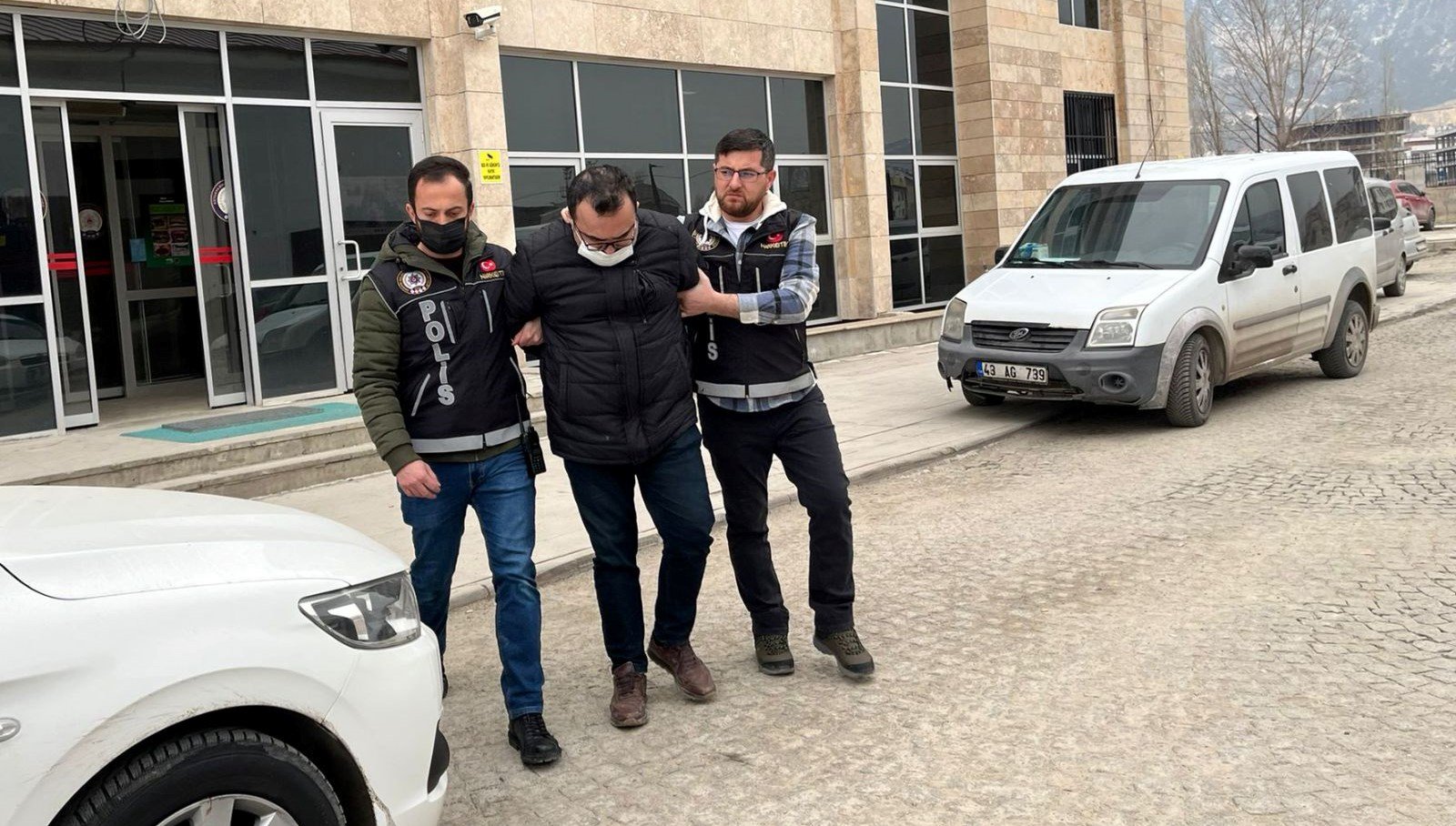 Sosyal medyadan tepki gösterdiği uyuşturucu ticaretinden tutuklandı