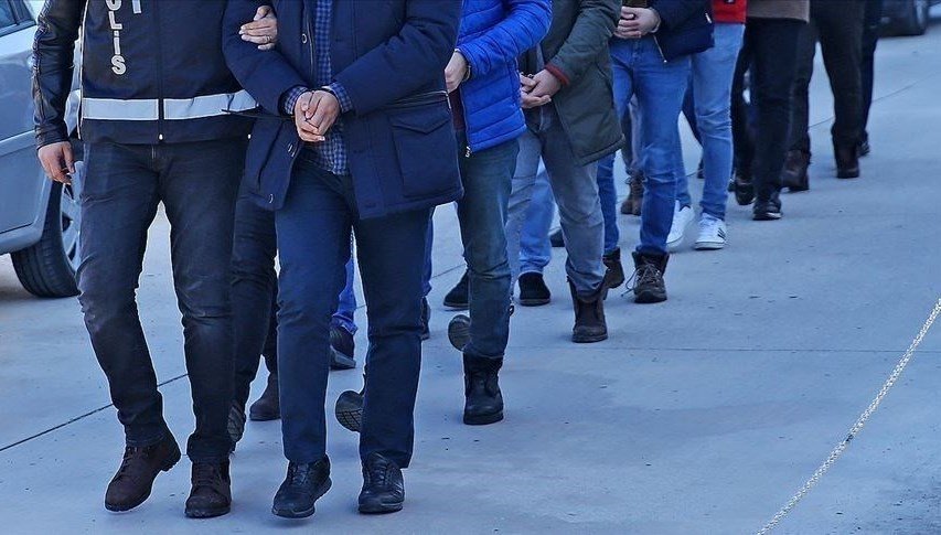 Van’da terör operasyonu: 14 gözaltı