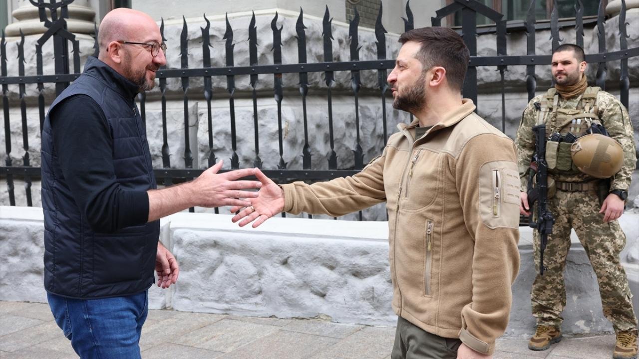 AB Konseyi Başkanı Michel, Kiev’de Zelenskiy ile bir araya geldi