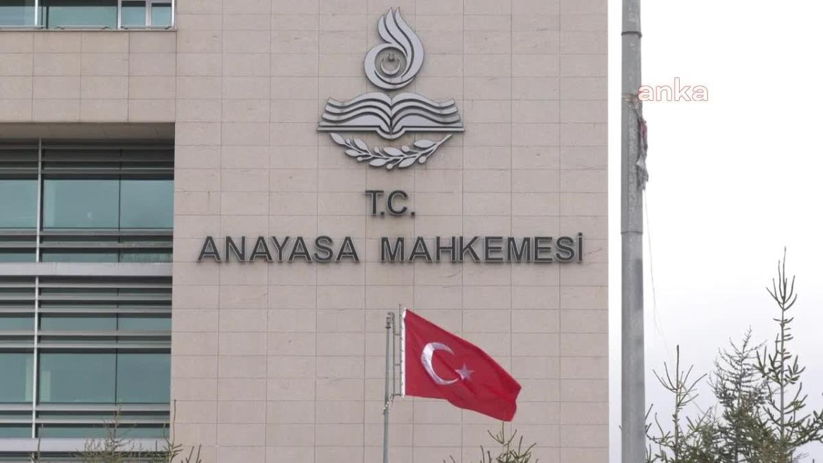 Aym; Başbakan Yardımcısı Hakkında “Fetö’cü” Diyen CHP’li Akar’ın Tazminata Mahkum Edilmesini Hak İhlali Kabul Etti: “Başbakan Yardımcısının Örgüte…