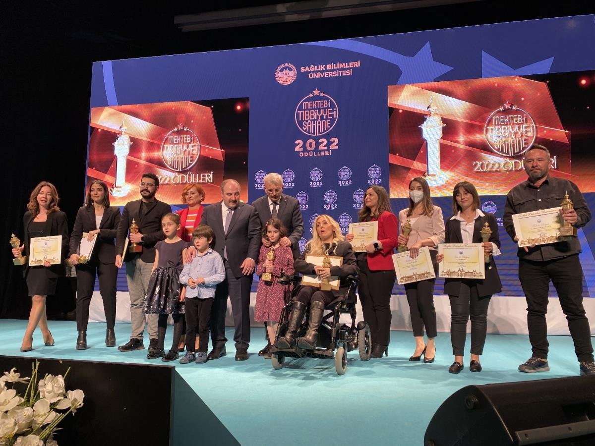 Bakan Varank ” Gençlerin varlığı geleceğin aydınlık Türkiye’sinin en büyük teminatıdır”