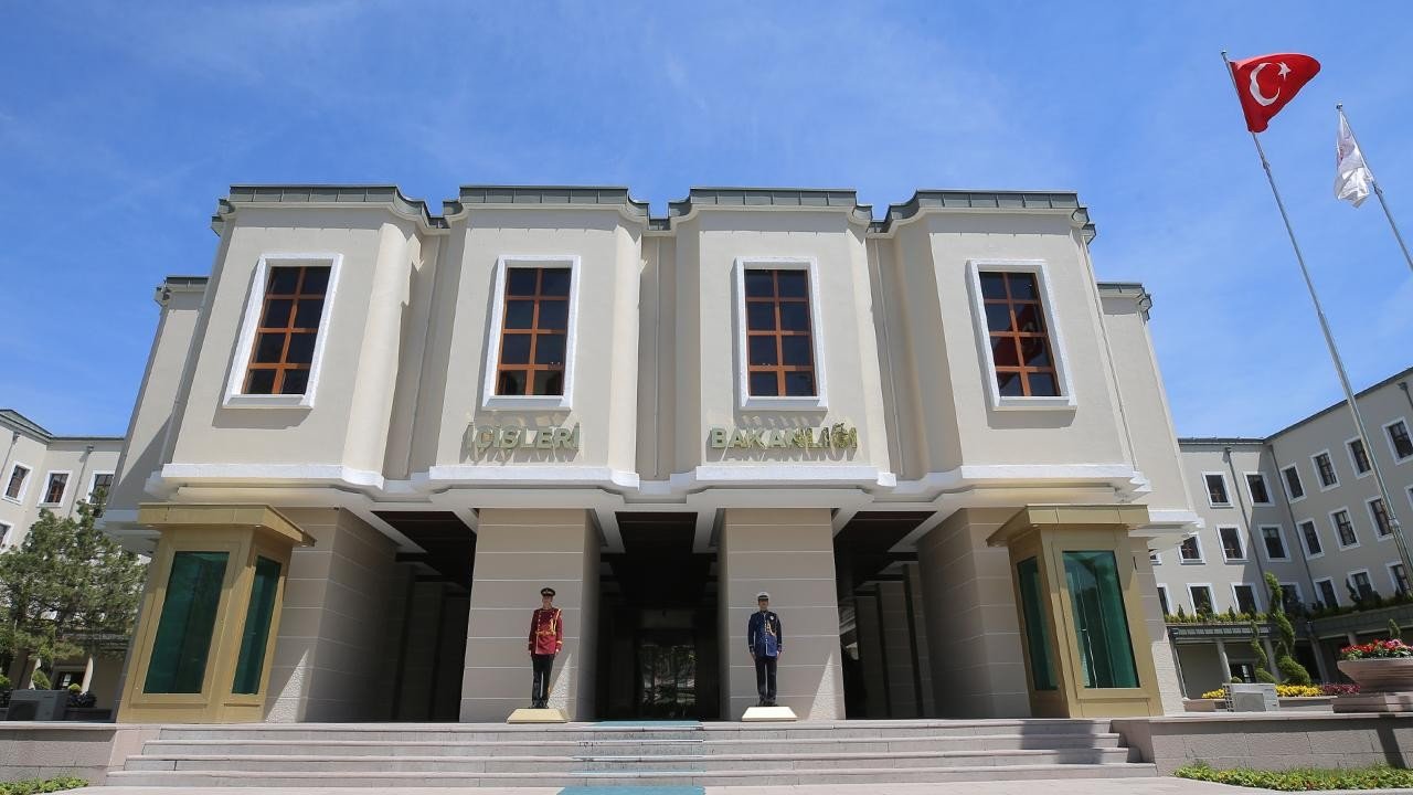 Bakanlıktan 81 ile ‘kadına şiddetle mücadele’ genelgesi