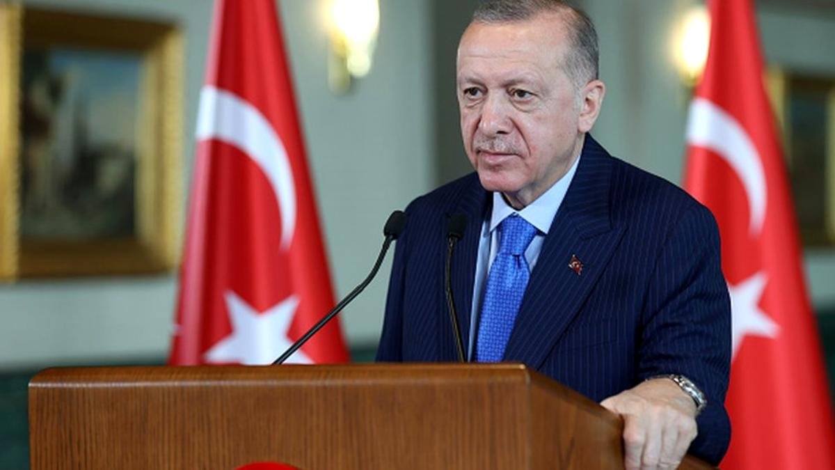 Bilim Kurulu toplantısı: Kapalı mekanlarda maske kullanma zorunluluğu kaldırıldı