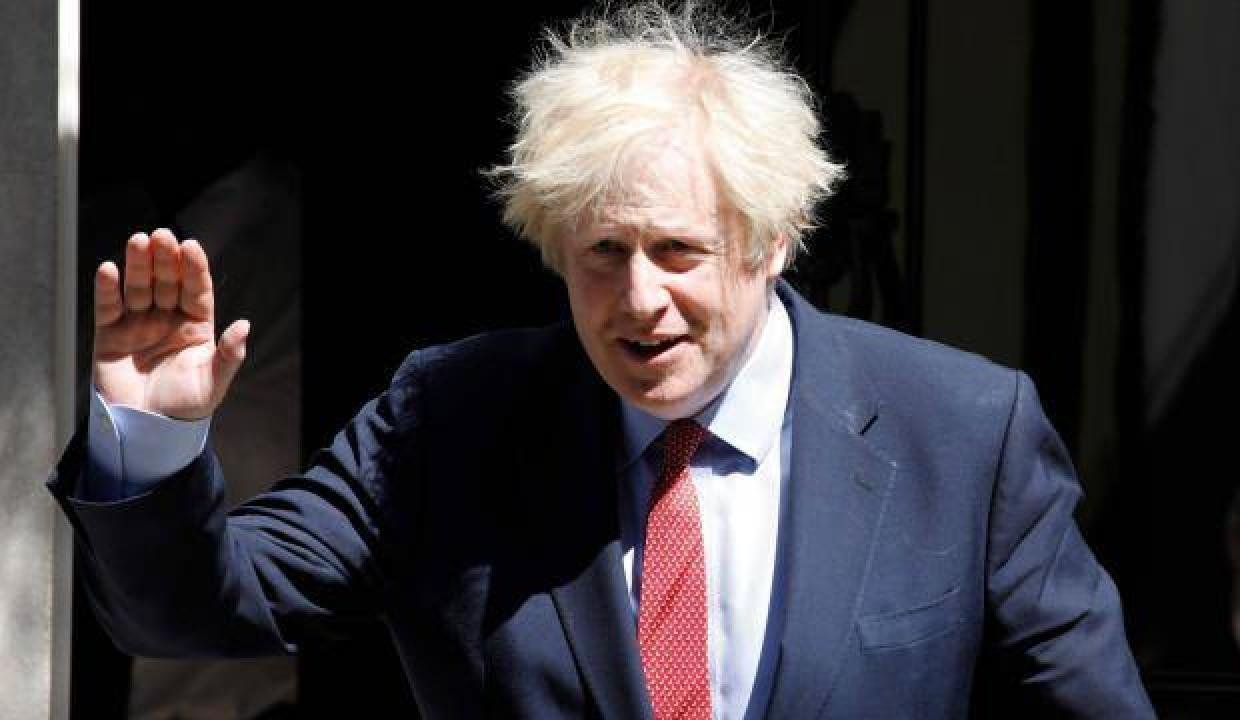 Boris Johnson’a istifa çağrısı: Cezamı ödedim, özür diliyorum