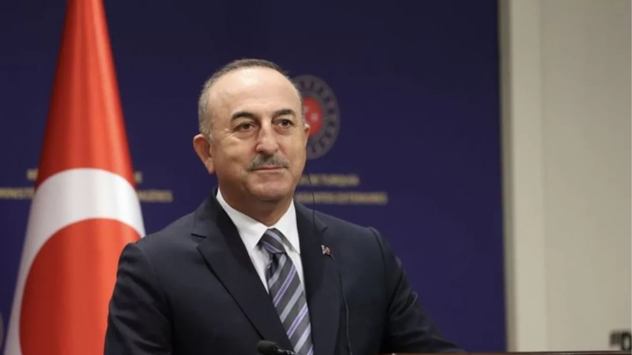 Çavuşoğlu’ndan “Türkiye Rusya’ya karşı yaptırımlara katılacak mı?” sorusuna yanıt: BM’nin kararı ise uygularız