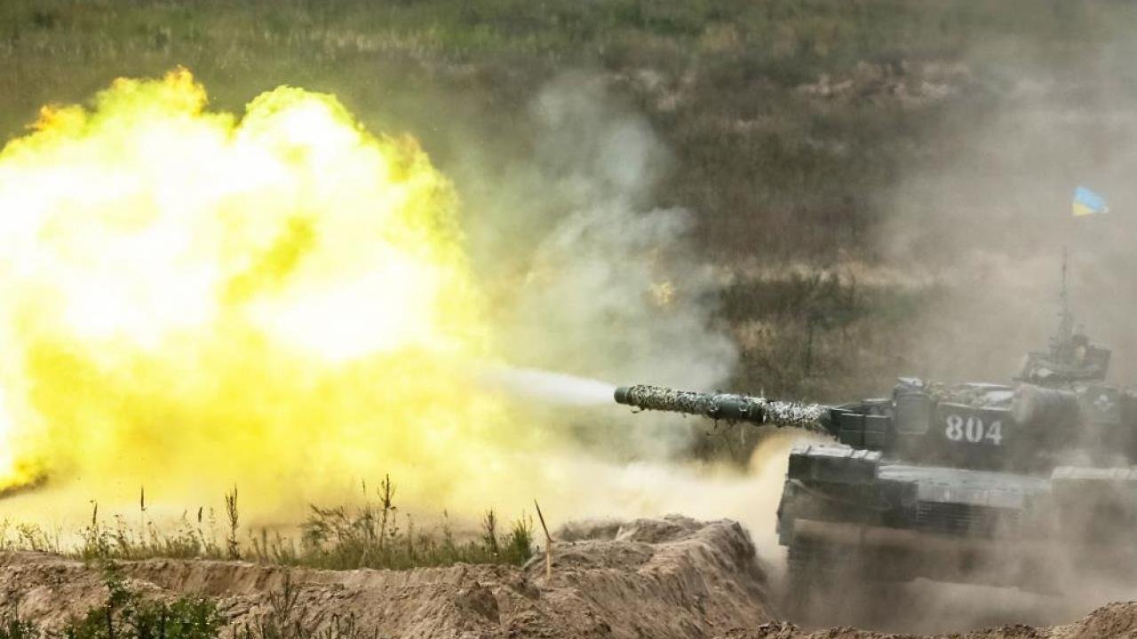 Çekya, Ukrayna’nın hasar gören tank ve zırhlı araçlarını onaracak