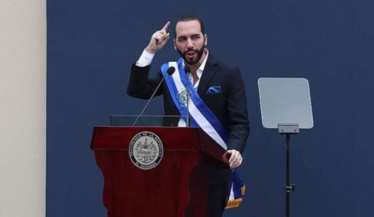 El Salvador Devlet Başkanı Bukele, ABD’yi ülkesindeki çeteleri desteklemekle suçladı