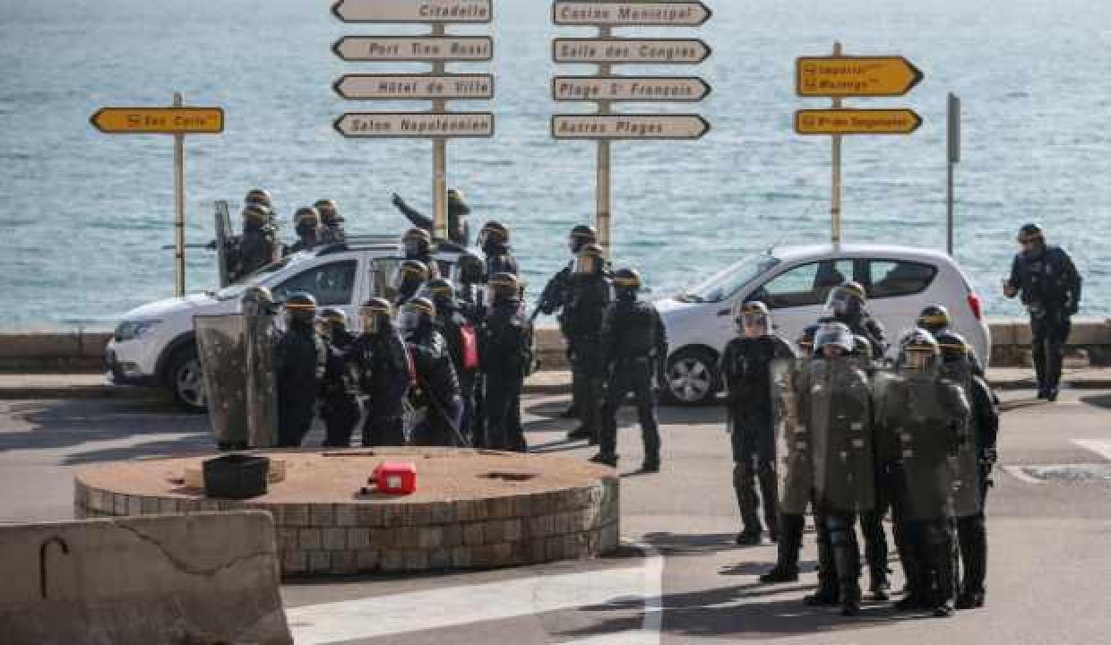 Fransa’nın Korsika adasında protestolar şiddetlendi