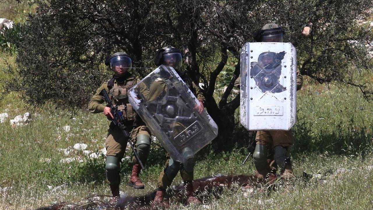İsrail güçleri Batı Şeria’da Aksa protestolarına müdahale etti