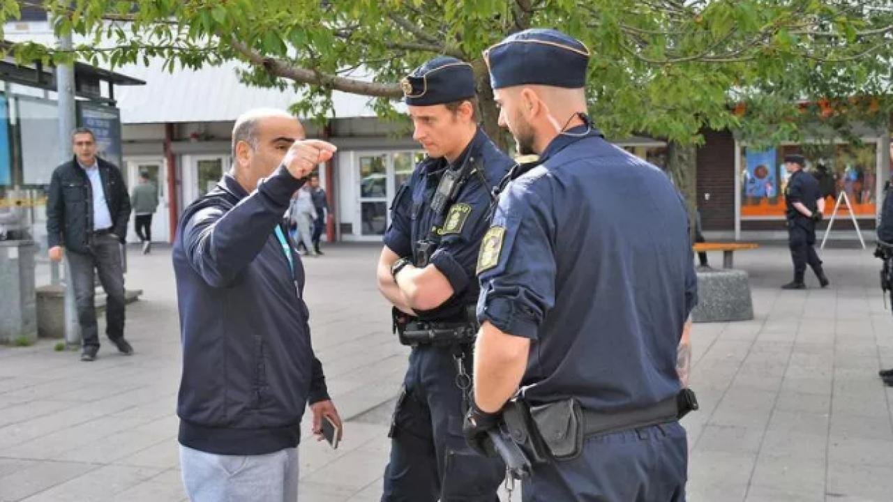 İsveç’te Kur’an-ı Kerim provokasyonuna tepki: 3 yaralı