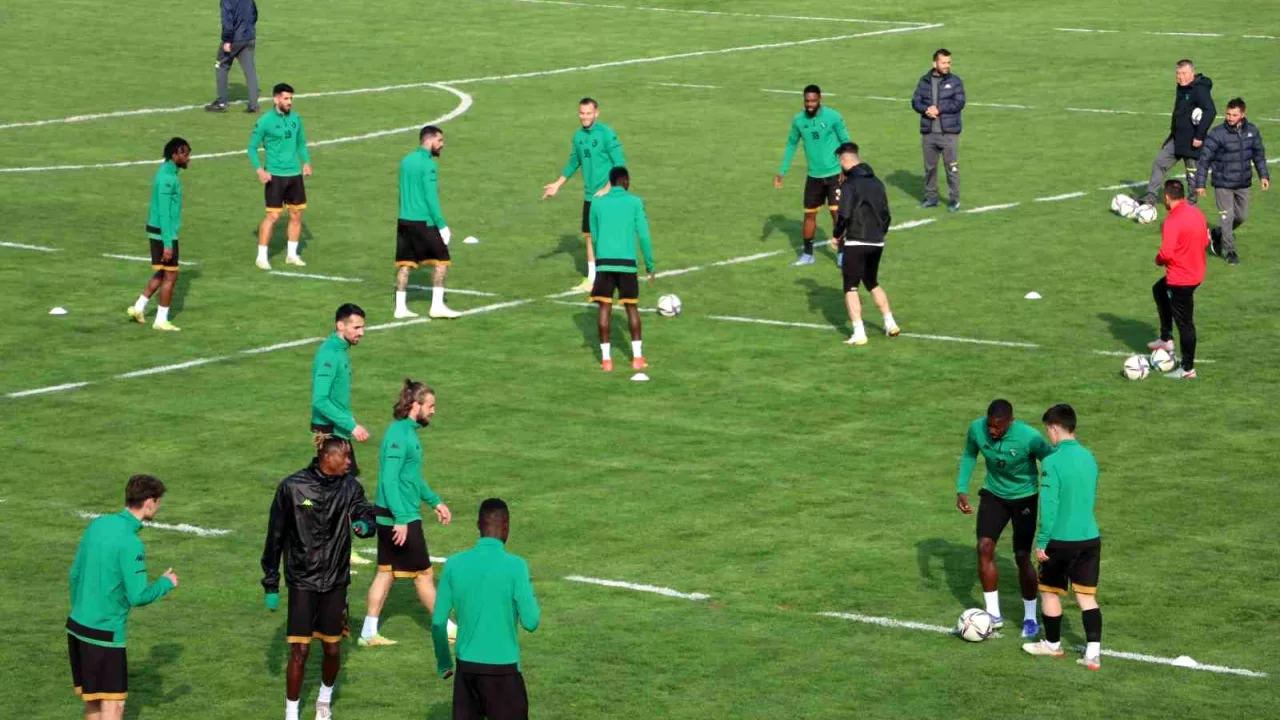 Kocaelispor, Bandırmaspor maçı hazırlıklarını sürdürdü