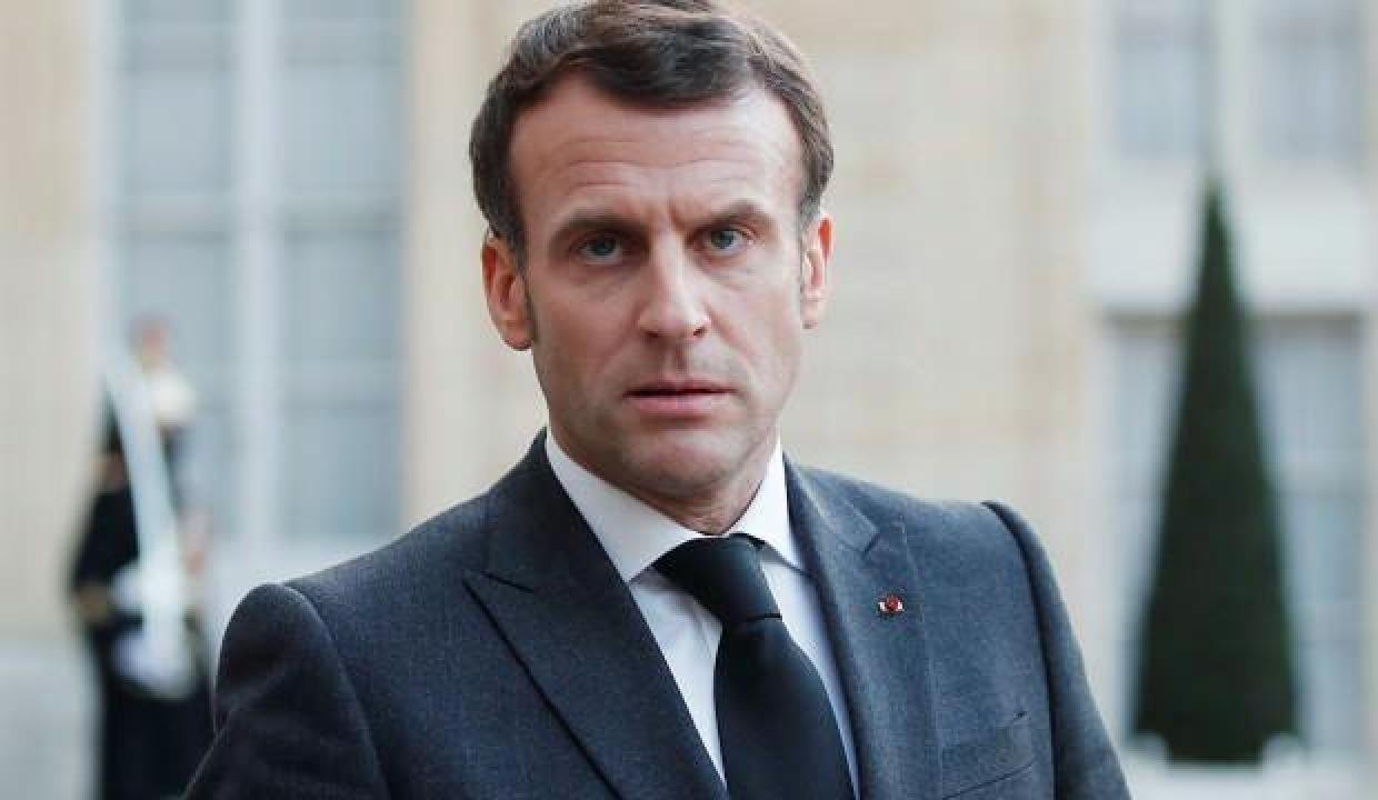 Macron, Paris’teki mitingde 62 yaşında emekliliğe karşı çıktı