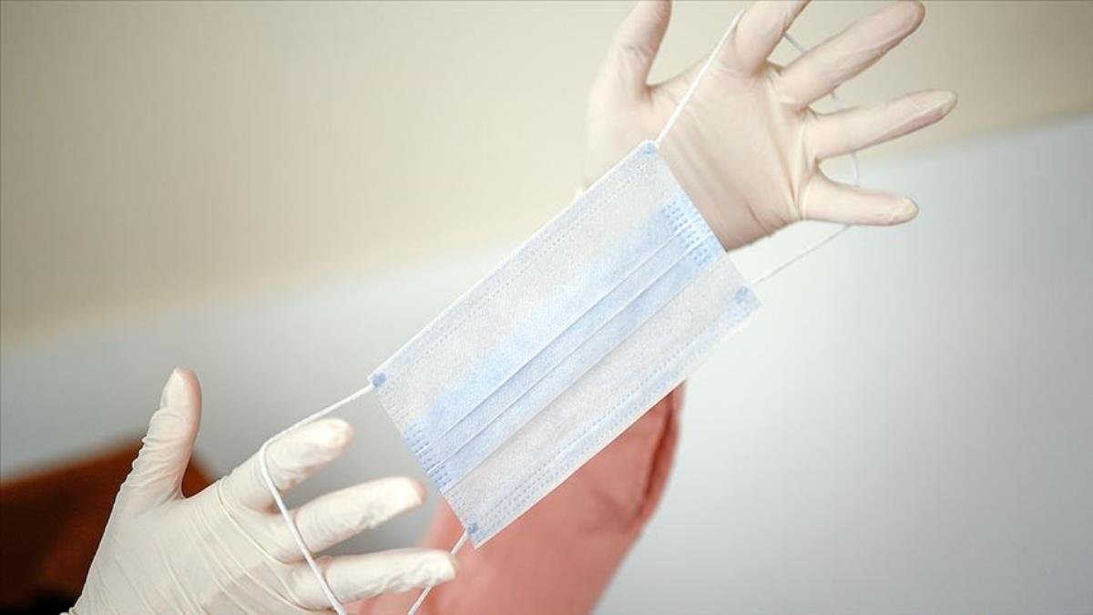 Maske yasağı kalkıyor mu? Nerelerde maske serbest olacak?