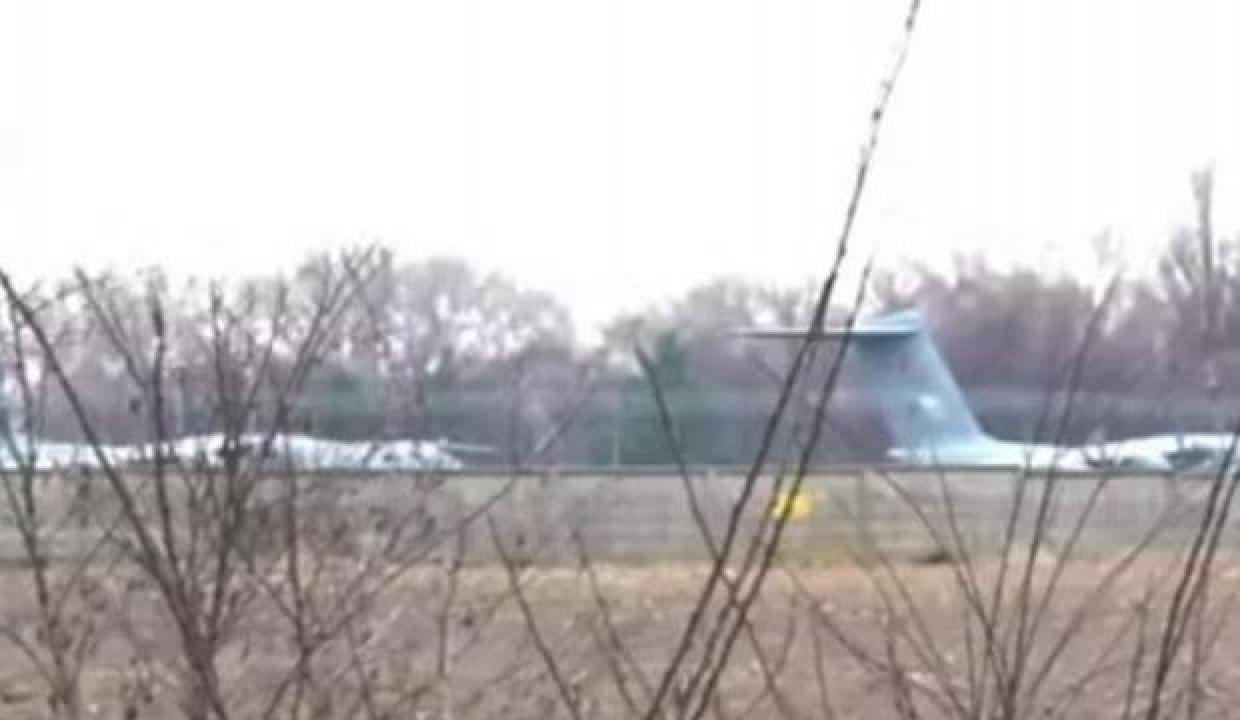 Savaş nedeniyle Ukrayna’da kalan Türk uçakları görüntülendi