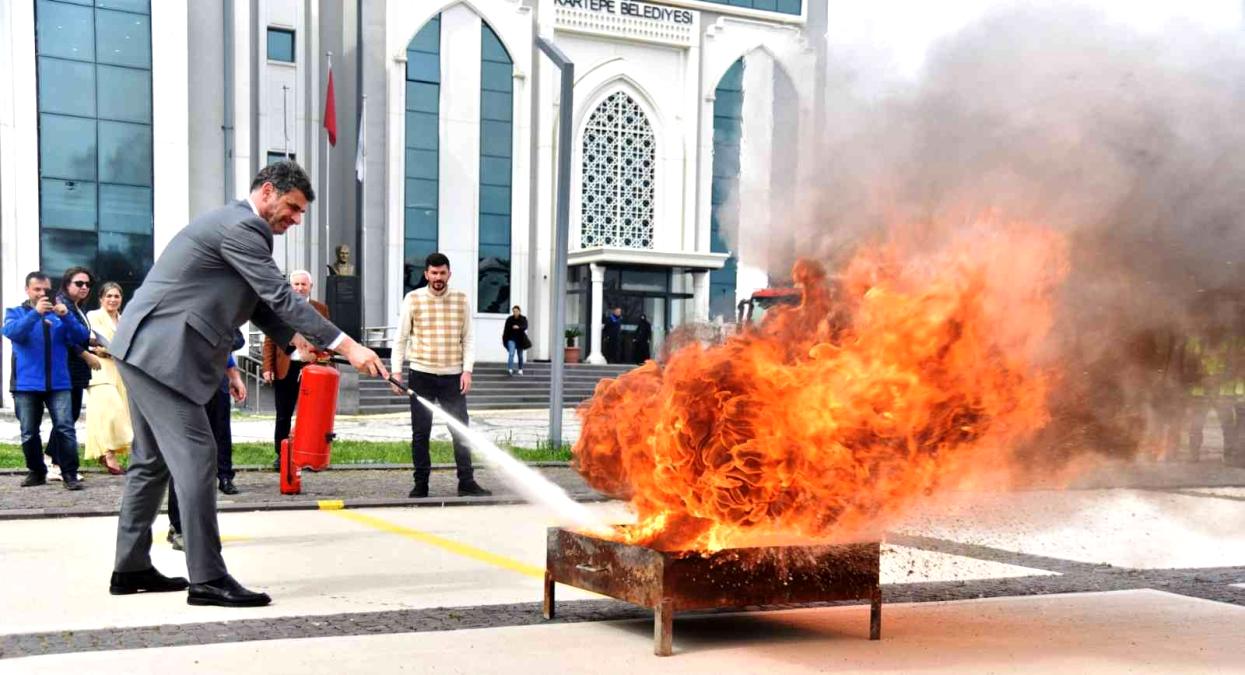 Son dakika haberleri! Kartepe Belediyesi’nde yangın tatbikatı yapıldı