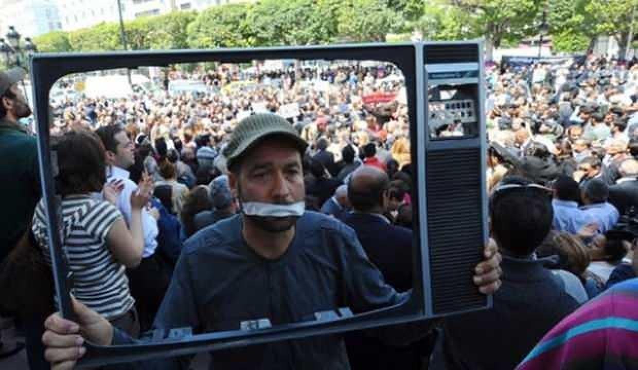 Tunus’ta kamu medyası çalışanlarından hükumete karşı genel grev
