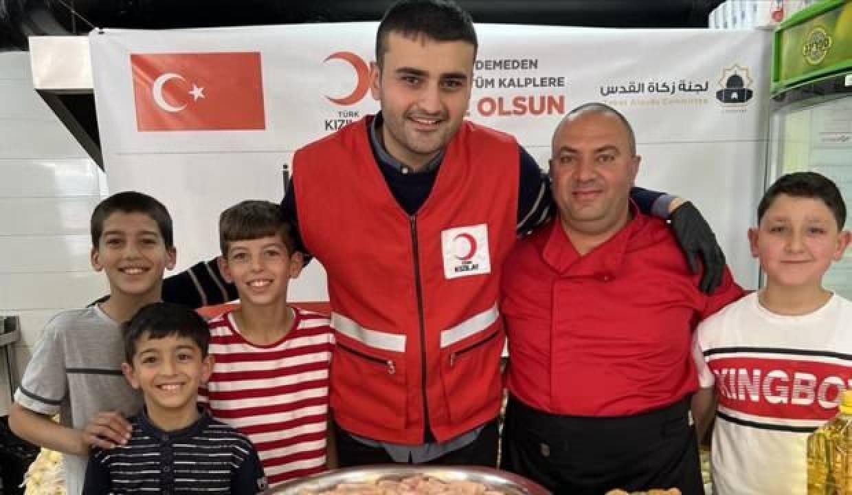 Türk Kızılaydan Filistin’de 42 bin kişiye ramazan yardımı