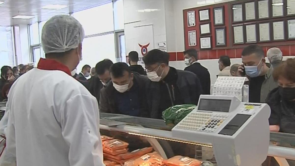 Ucuz et satışı Et ve Balık Kurumu ile Tarım Kredi marketlerinde başladı! İşte etiketlere yansıyan yeni fiyatlar