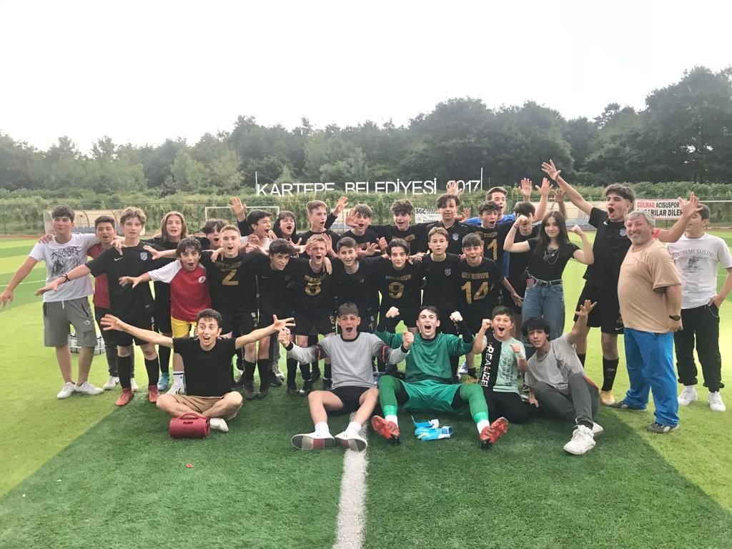 Kartepe Belediyespor U14 namağlup şampiyon