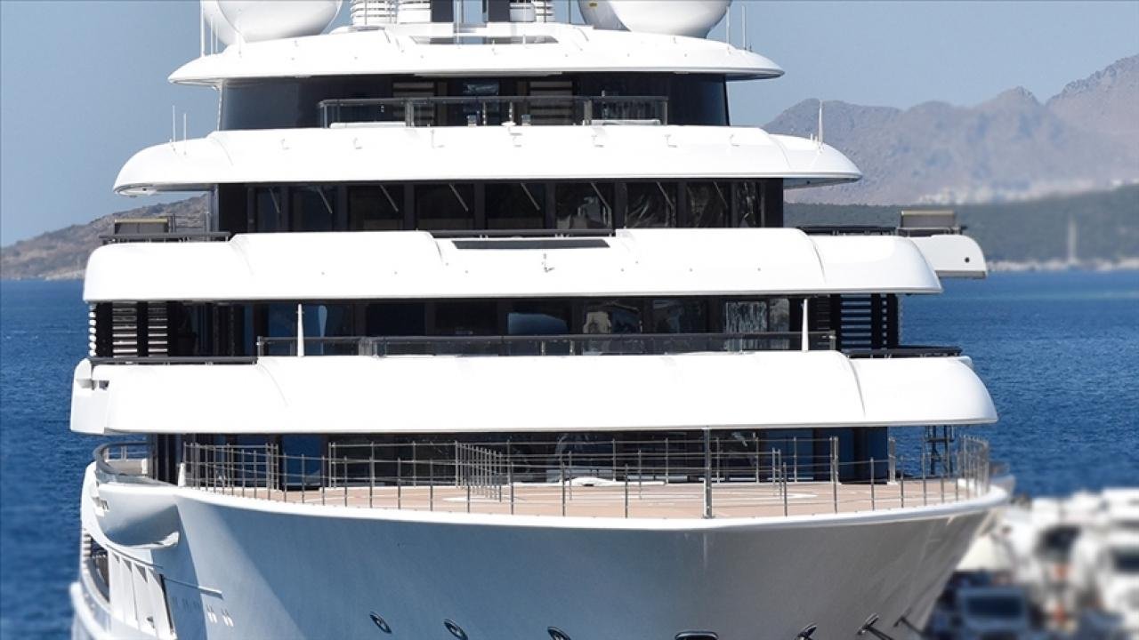 ABD, Rus oligarkın 300 milyon dolarlık yatına Fiji’de el konulduğunu duyurdu