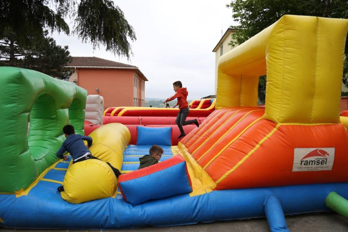 Akmeşe’de bayram coşkusu