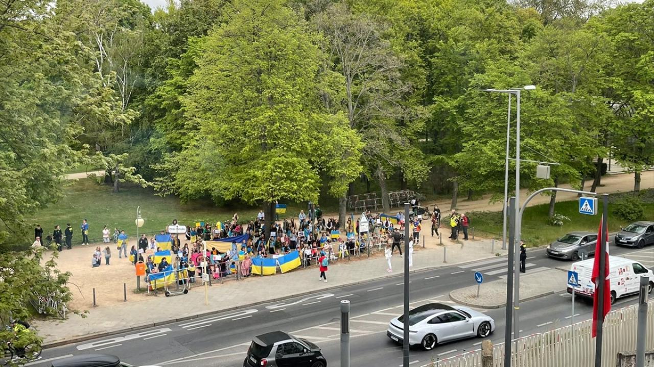 Almanya’daki Ukraynalılar Türkiye’den yardım istedi
